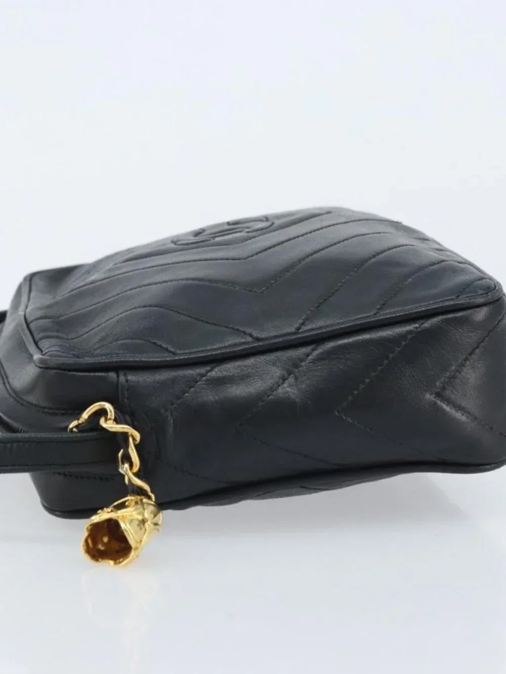 CHANEL Matelasse Shoulder Bag Lamb Skin Black Gold CC Auth gh1958